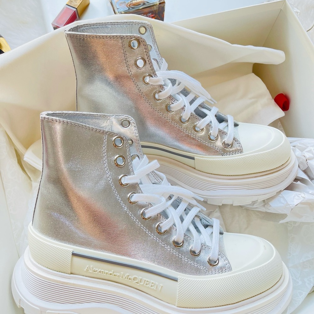 Sneakers - Picture 2 of 2